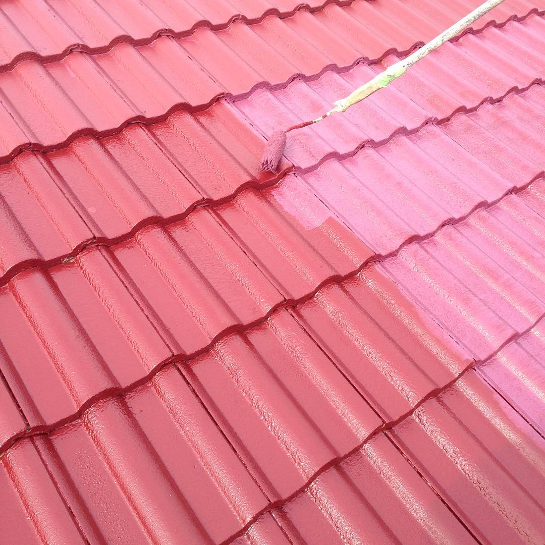 屋根塗装、上塗り2回目塗布状況